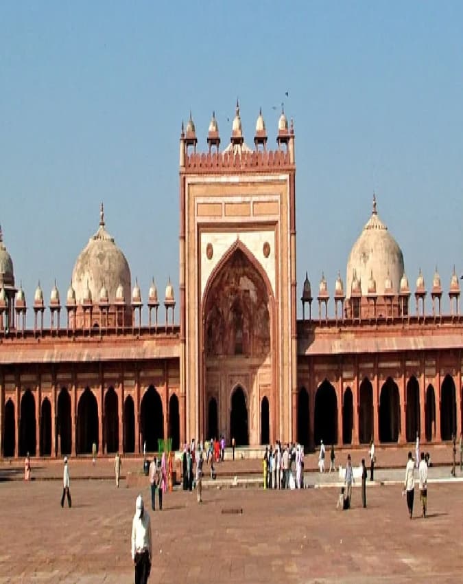 फतेहपुर कैसे बनी थी राजधानी?