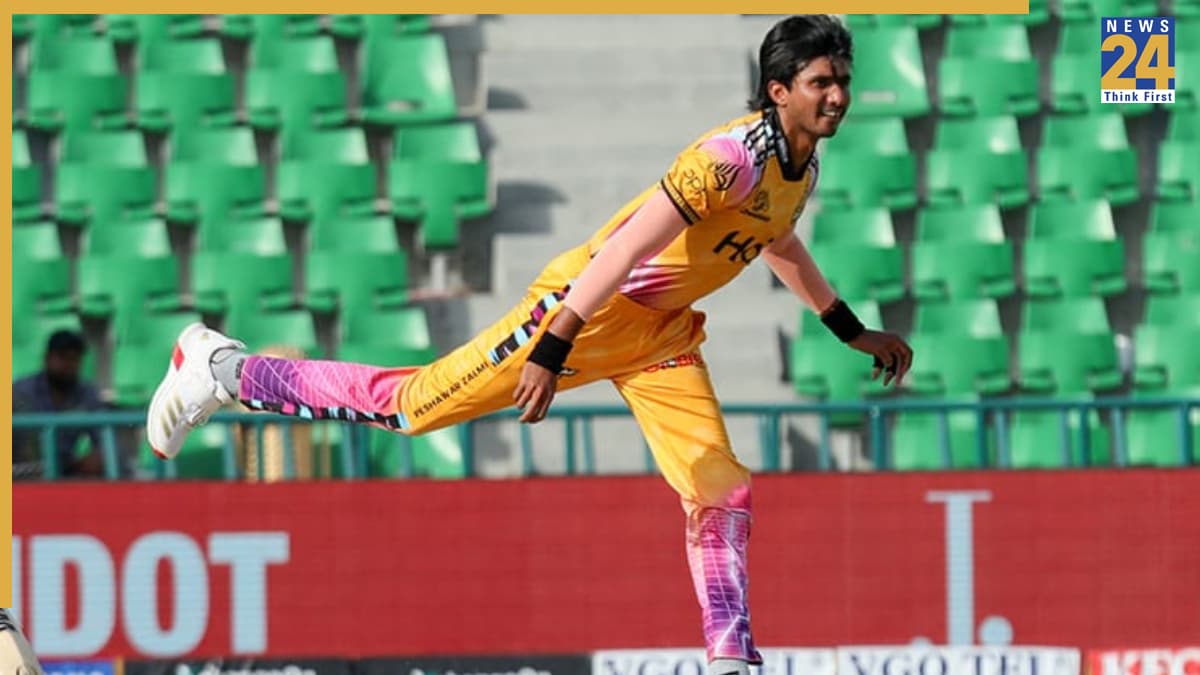 PSL 2026: पेशावर जाल्मी के इस तेज गेंदबाज ने रच डाला इतिहास, बना ऐसा करने वाला पहला पाकिस्तानी क्रिकेटर