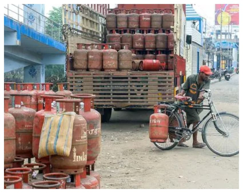 क्या सबका कनेक्शन कट जाएगा? जानें असली सच