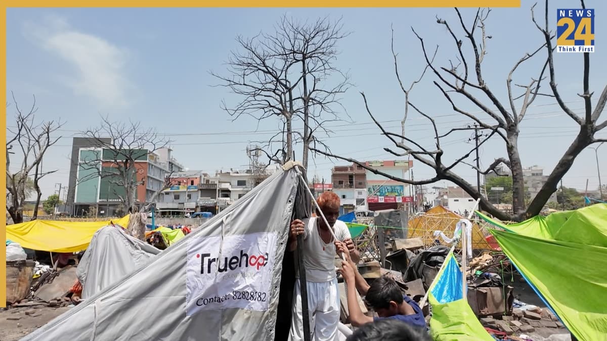 लखनऊ अग्निकांड में सब कुछ जलकर हुआ राख, फरिश्ता बनकर यूं की कई परिवारों की मदद