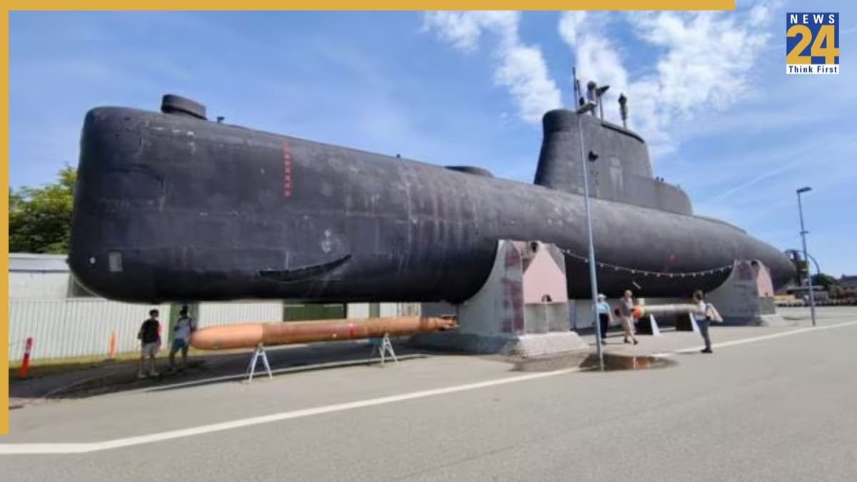 modern nuclear submarines