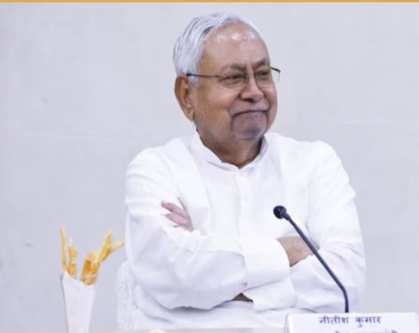 कैश के मामले में सबसे गरीब