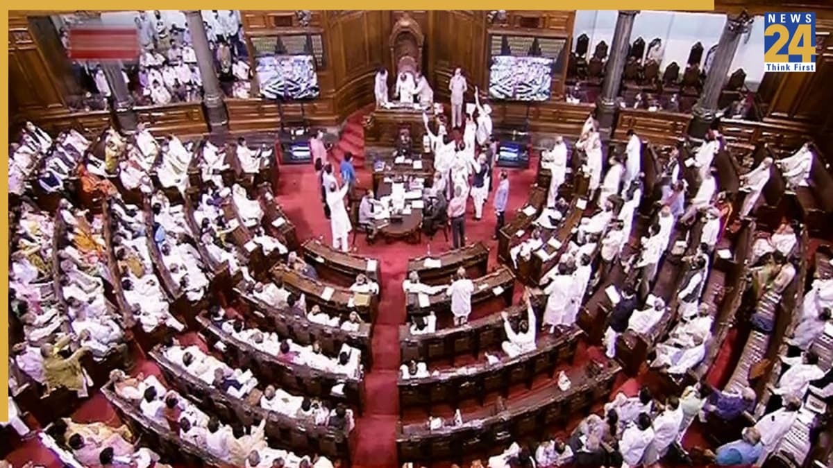 विपक्ष में टूट, 'चक्रव्यूह' में परिसीमन बिल; मानसून सत्र में सरकार का बड़ा दांव!