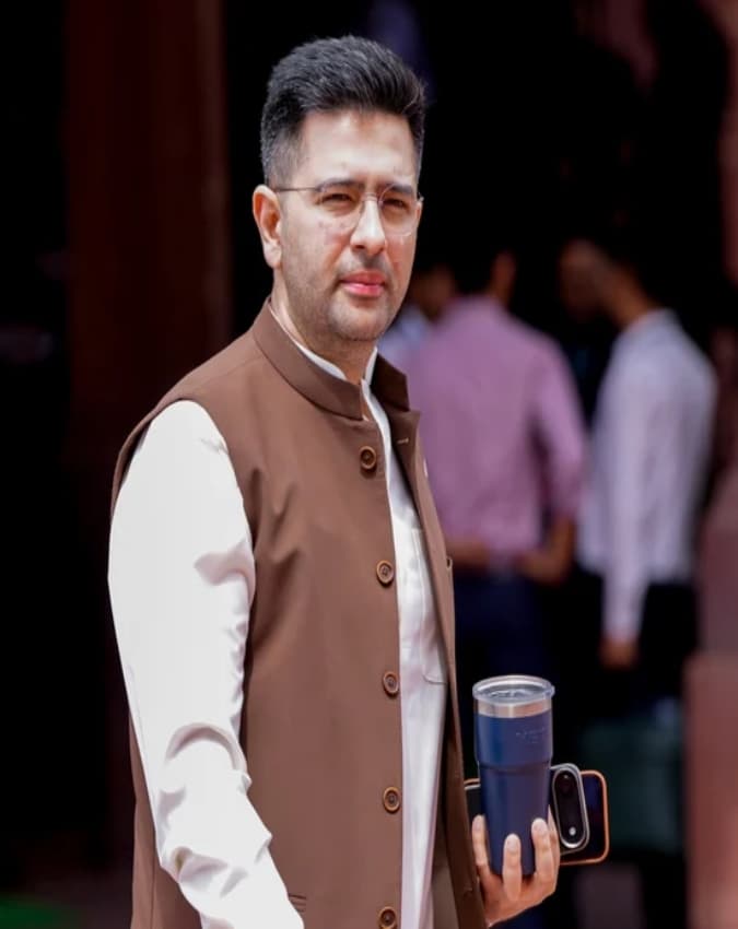 राघव चड्ढा ने गिनाए 7 और नाम