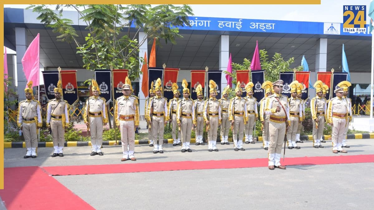 बिहार का तीसरा 'अभेद्य' हवाई अड्डा बना दरभंगा! BSAP की जगह CISF ने संभाली कमान