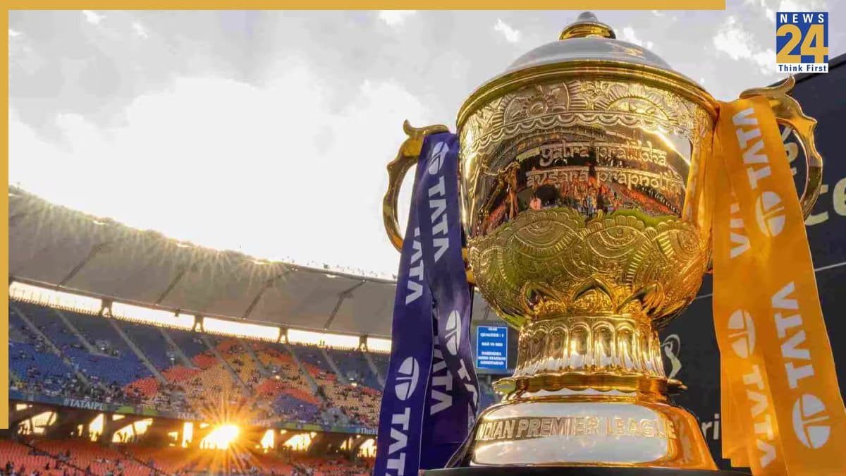 सिर्फ 2 नहीं, अब 6-7 महीनों तक खेला जाएगा IPL सीजन? BCCI को मिली चौंकाने वाली सलाह! 