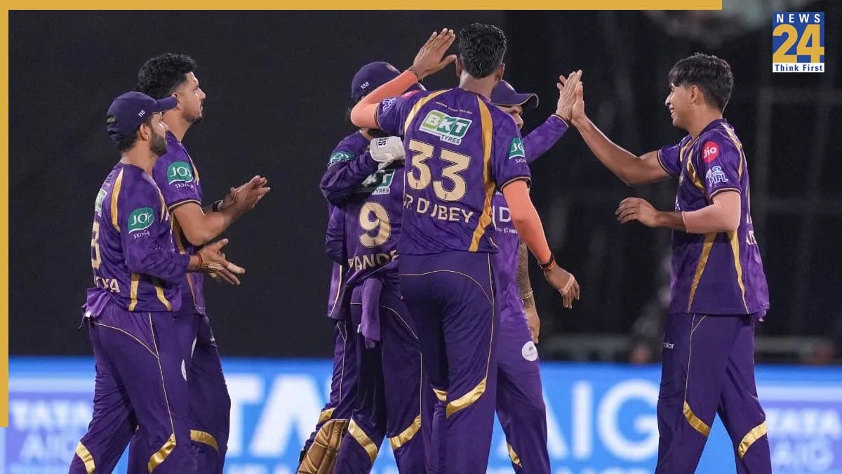 स्टार गेंदबाज को सिर्फ 8 गेंद फेंकने के लिए IPL 2026 में मिले 18 करोड़, शाहरुख खान को लगा दिया चूना