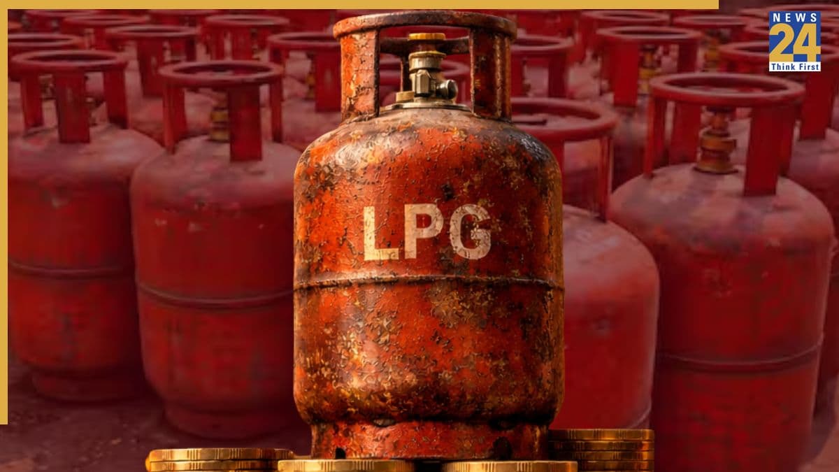 New Gas Cylinder Price Today: रसोई गैस सिलेंडर के नए रेट्स जारी, चेक करें आज का ताजा भाव
