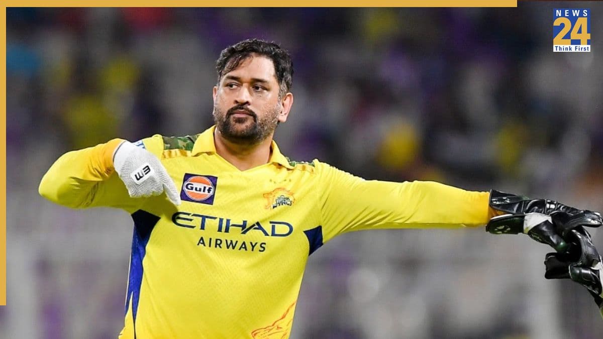 MS Dhoni (27)