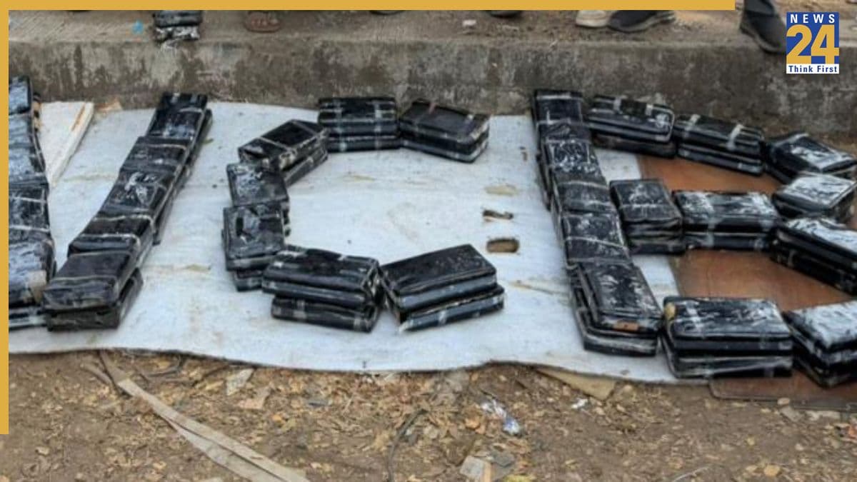 मुंबई में NCB का 'ऑपरेशन व्हाइट स्ट्राइक'… 1,745 करोड़ की कोकीन जब्त; क्रिकेट पैड और ग्लव्स में छिपाकर हो रही थी तस्करी