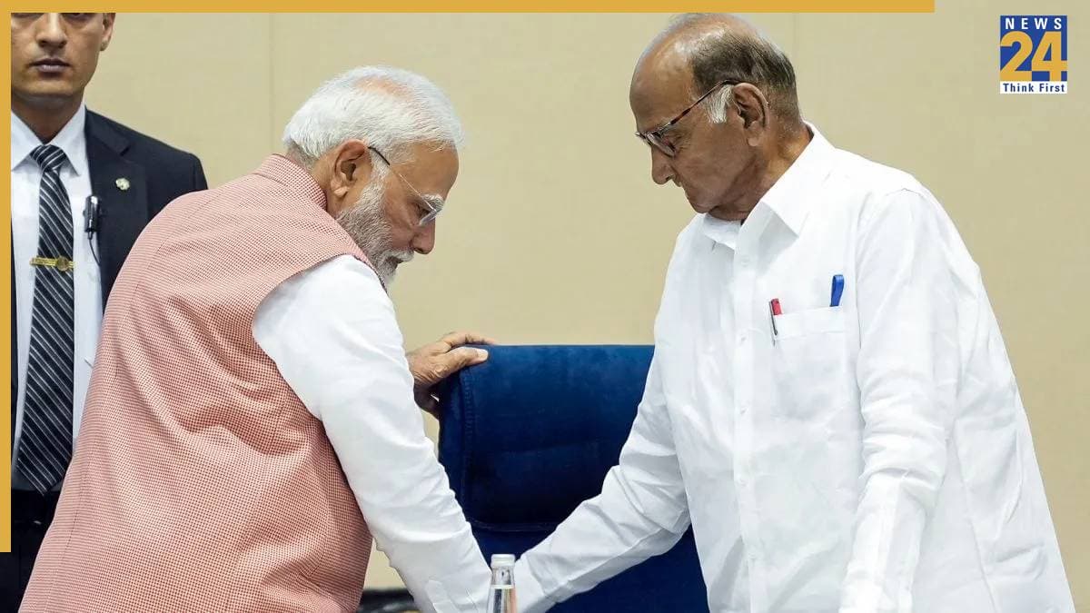 शरद पवार ने की PM मोदी की तारीफ, कहा- अंतरराष्ट्रीय स्तर पर भारत की प्रतिष्ठा बनाए रखने के लिए कर रहे काम