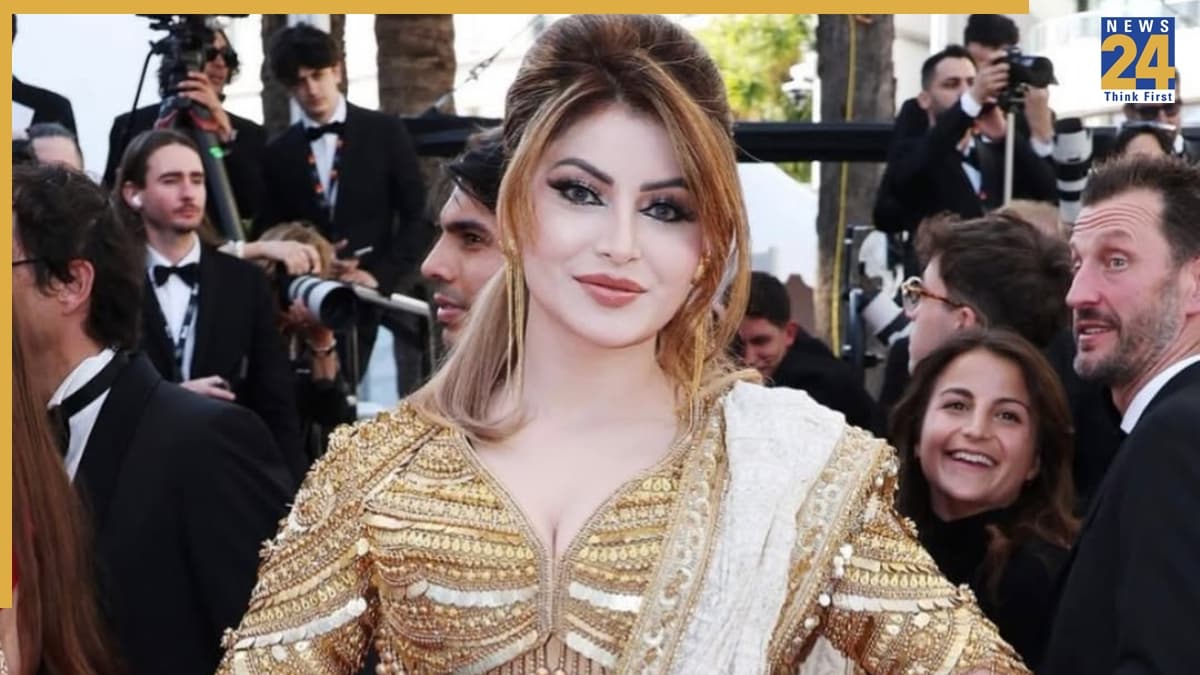 Urvashi Rautela ने Cannes 2026 में किसे किया कॉपी? नया लुक देख इंटरनेट पर तेज हुई चर्चा