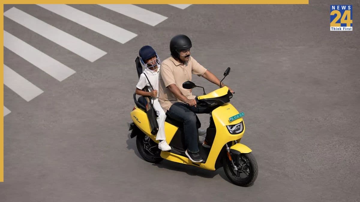 पेट्रोल छोड़ो, EV पकड़ो! सिर्फ ₹44,990 में घर लाएं Hero का धांसू इलेक्ट्रिक स्कूटर, सिंगल चार्ज में 100KM तक की रेंज