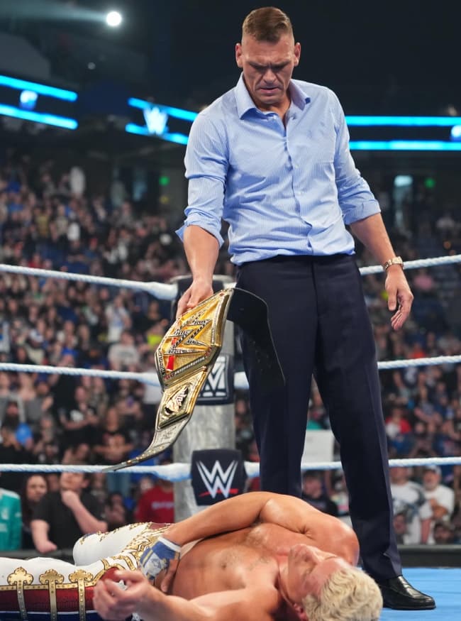 WWE विश्लेषक सैम रॉबर्ट्स ने क्या कहा?