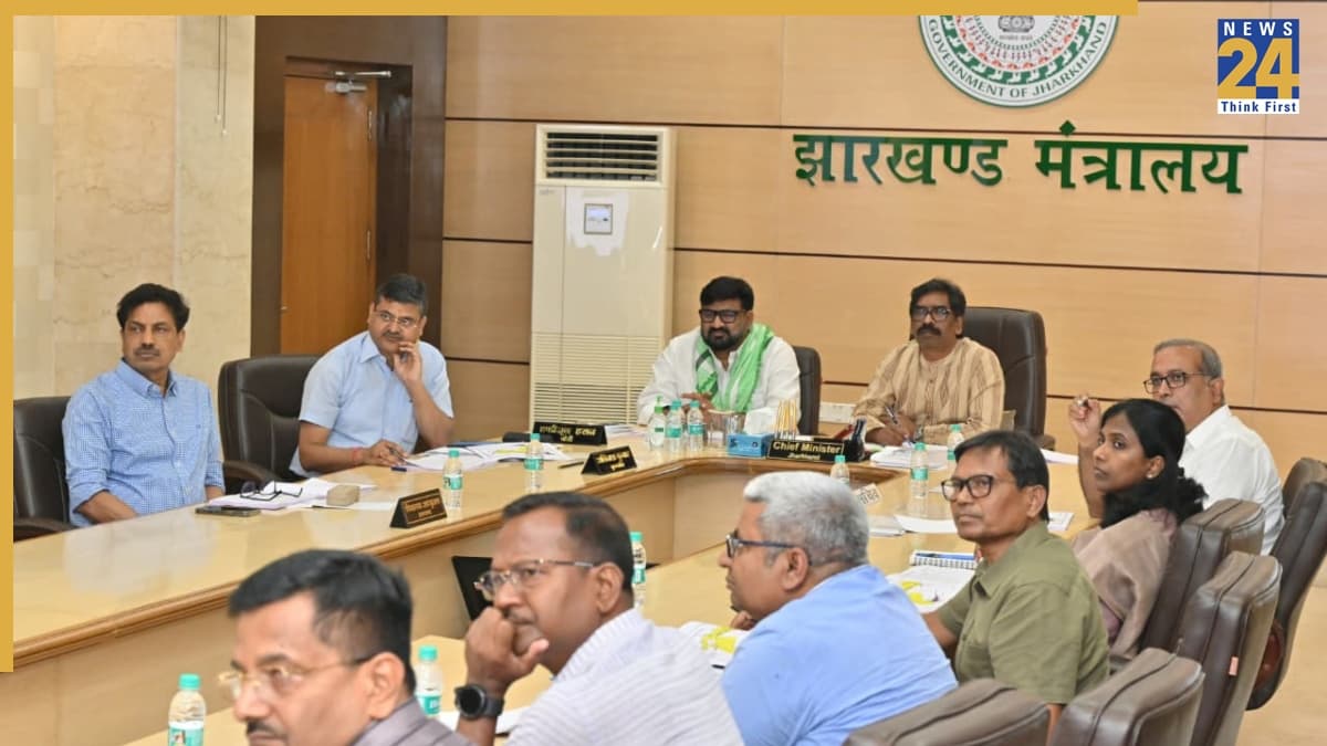 मुख्यमंत्री हेमन्त सोरेन की अध्यक्षता में वित्त एवं वाणिज्य-कर विभाग की उच्च स्तरीय समीक्षात्मक बैठक सम्पन्न