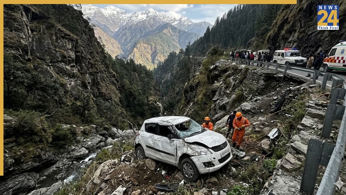 हिमाचल में बड़ा सड़क हादसा, चंबा में खाई में कार, 6 पर्यटकों की मौत