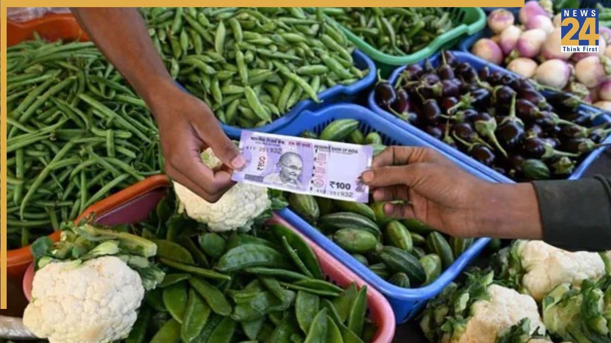 महंगाई ने तोड़ा 42 महीनों का रिकॉर्ड! थोक महंगाई 8.30% पर, ईंधन और बिजली के दाम आसमान पर