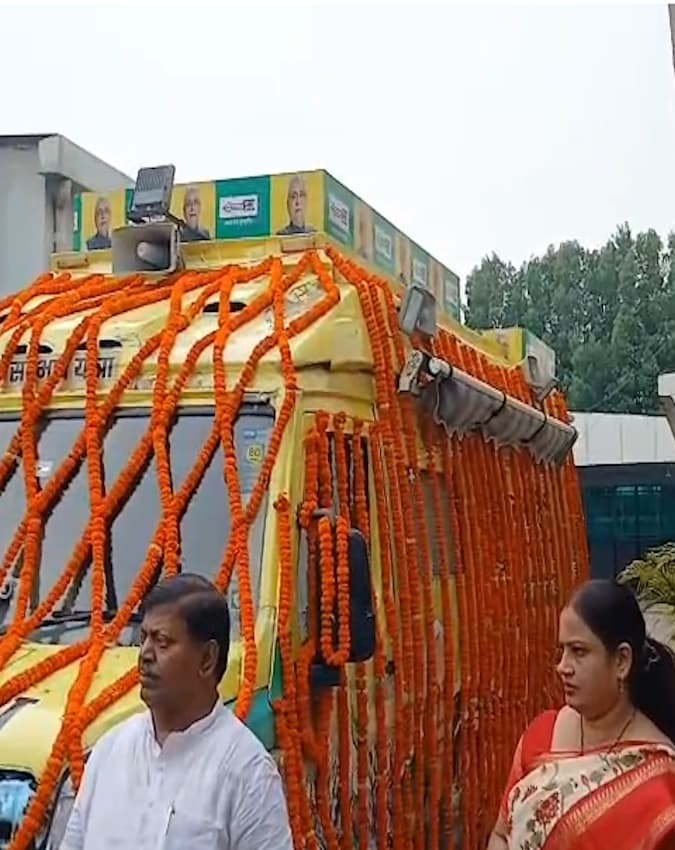 निशांत की यात्रा पर क्या बोले सांसद अखिलेश सिंह