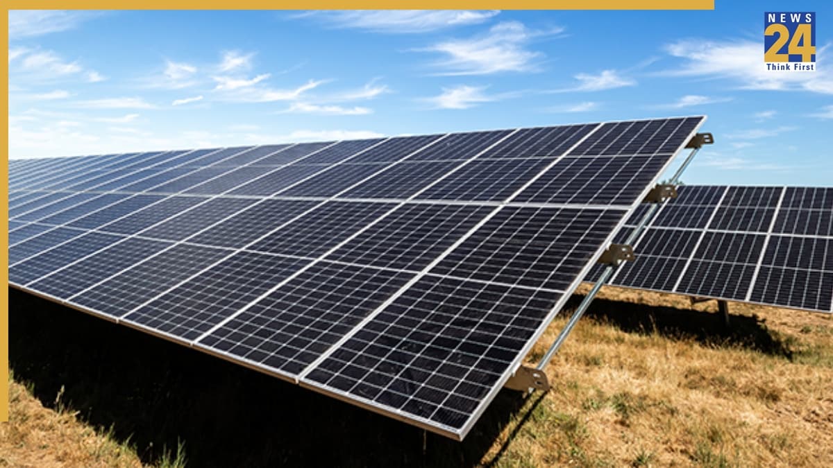 Solar Panels: सोलर पैनल कितने साल चलता है? कैसे तय की जाती है एक्सपायरी डेट