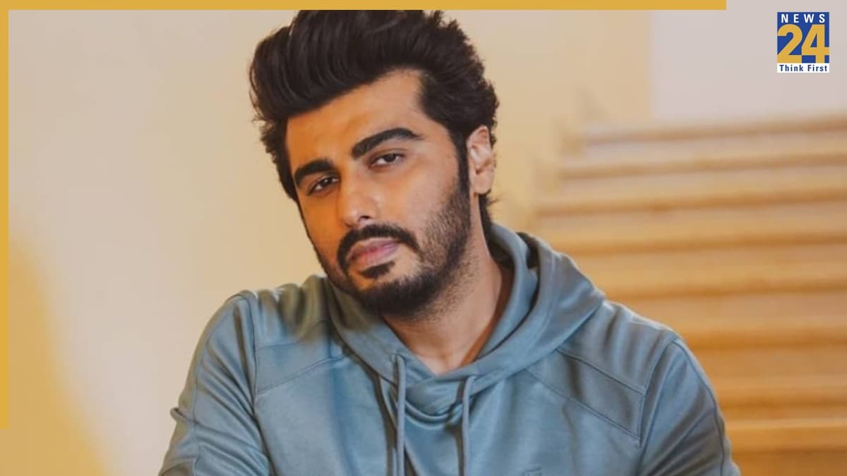 Arjun Kapoor ने काटा केक, बहन अंशुला ने अलग अंदाज में लुटाया प्यार, शेयर किया क्यूट वीडियो