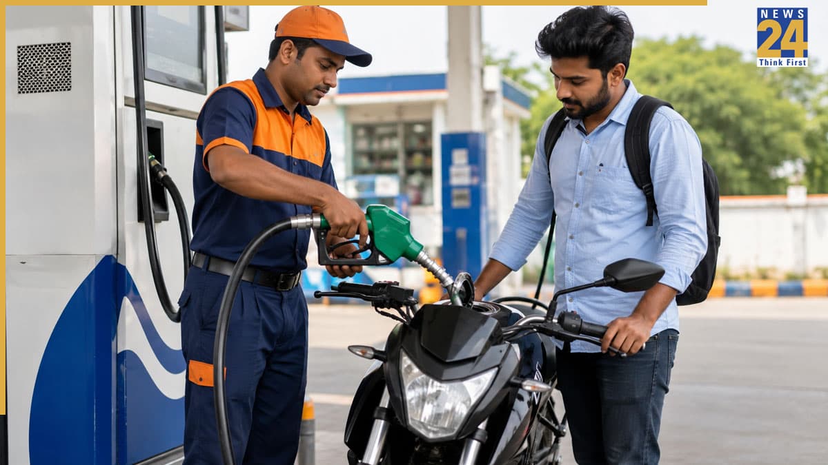 Petrol Diesel Price 18 June: जारी हुए पेट्रोल-डीजल के नए दाम, क्रूड ऑयल में भारी गिरावट के बीच देखें दिल्ली, यूपी, बिहार समेत अपने शहर का रेट