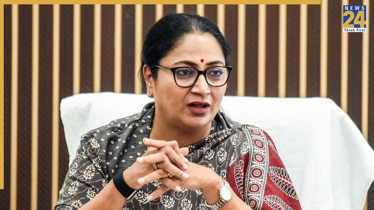 दिल्ली अग्निकांड - संकट में ढाल बनी सरकार, मुख्यमंत्री रेखा गुप्ता ने संभाली कमान, 'रियल हीरोज' का होगा सम्मान