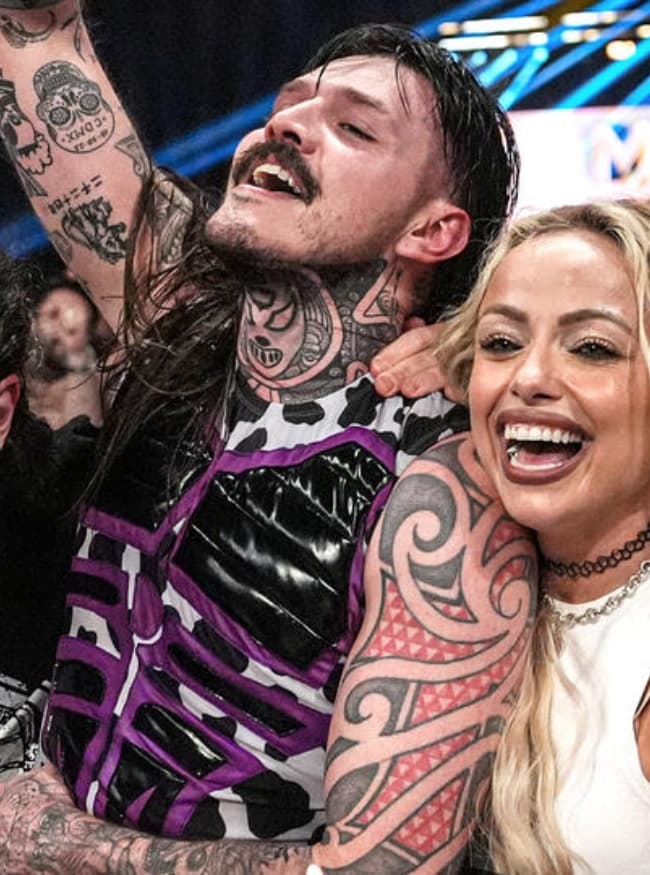 SmackDown का मेन इवेंट रहा जबरदस्त