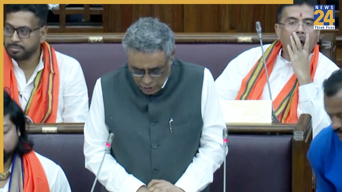 38% महंगाई भत्ता और 100000 नौकरियां, पश्चिम बंगाल की सुवेंदु सरकार का पहला बजट पेश, पॉइंटर्स में जानें खास बातें