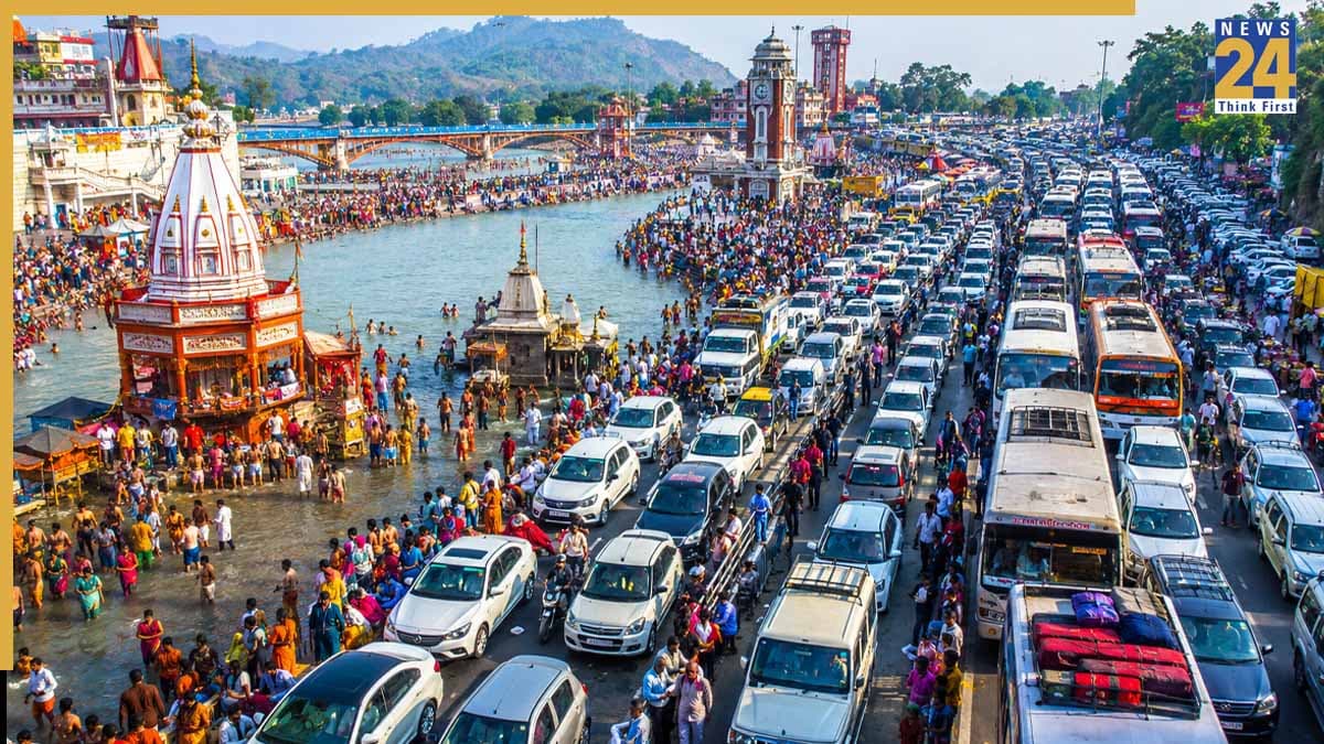 सोमवती अमावस्या और चारधाम यात्रा के चलते हरिद्वार में भीषण जाम, दिल्ली-देहरादून हाईवे पर गाड़ियों की लंबी कतारें