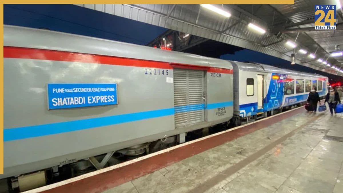 क्या आपकी राजधानी या शताब्दी ट्रेन हो गई लेट? तो आपको मिलेगा मुफ्त खाना, जानें क्या है नियम!