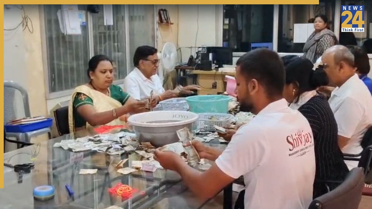 भक्तों की श्रद्धा से 'लबालब' हुआ बाबा महाकाल का खजाना… एक साल में रिकॉर्ड 142 करोड़ का आया दान