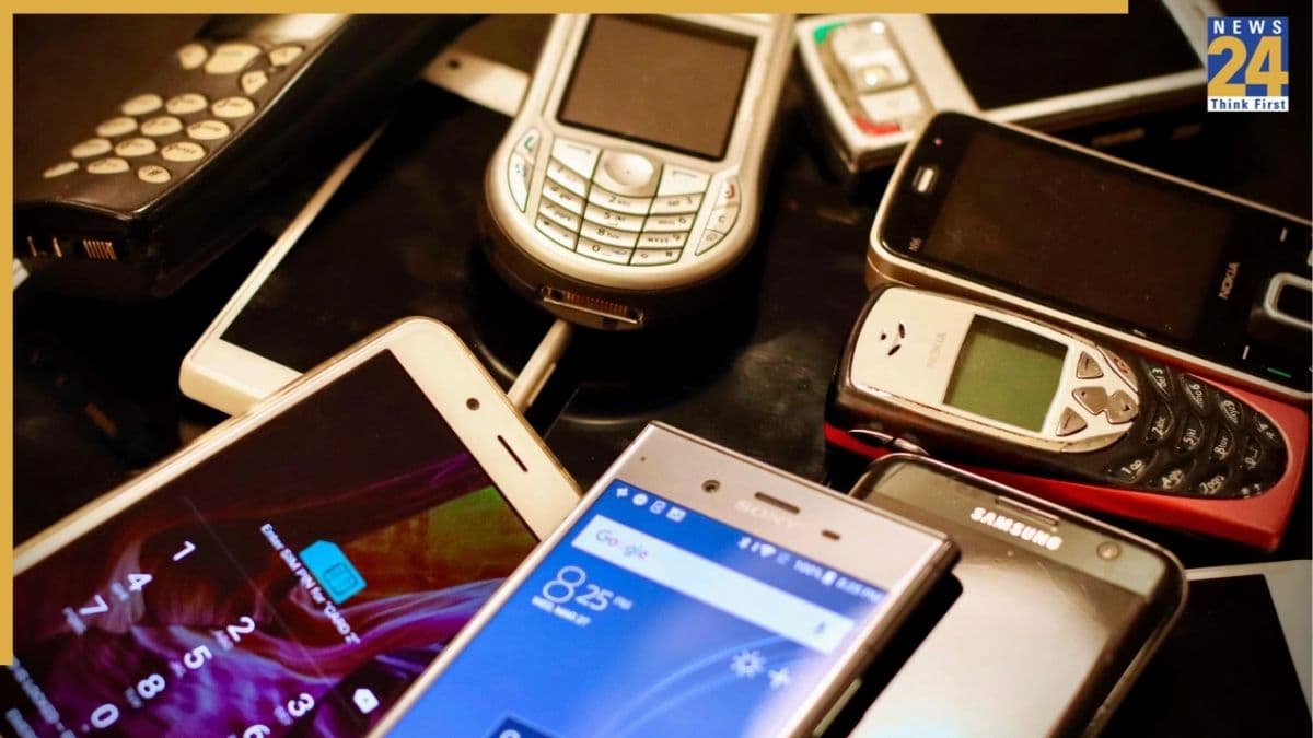 पुराने स्मार्टफोन को कचरे में फेंकना चाहिए या नही? जानें ये सही है या गलत