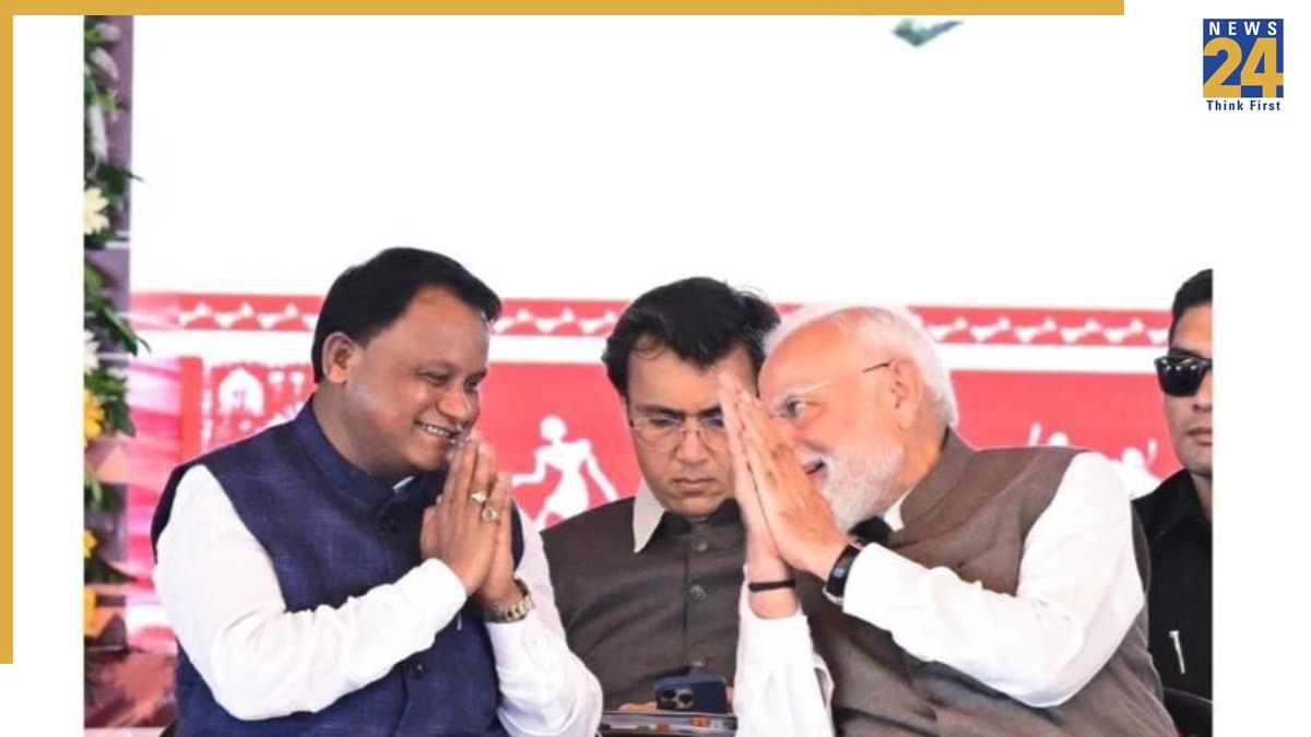 राष्ट्रपति मुर्मू, प्रधानमंत्री मोदी और मुख्यमंत्री माझी ने ₹47,600 करोड़ की 72 परियोजनाओं का शुभारंभ किया, ओडिशा में डबल इंजन सरकार के विकास को रेखांकित किया