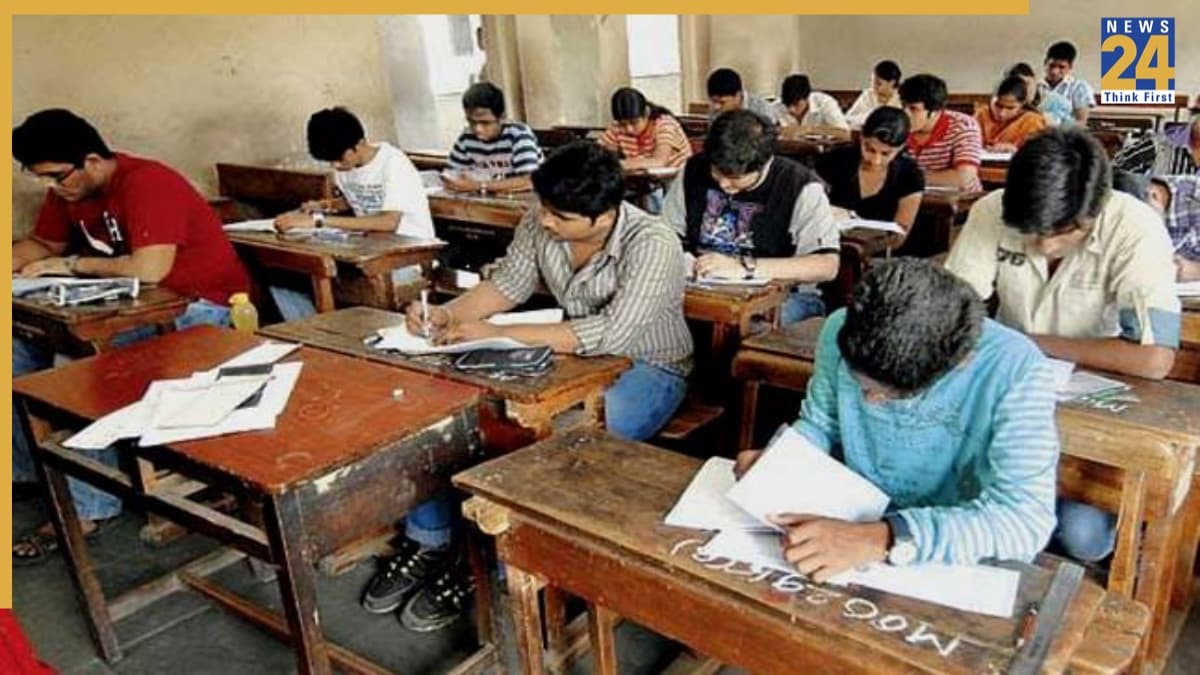 नीट के बाद एग्जाम से एक दिन पहले महाराष्ट्र में TET पेपर लीक, जांच में जुटा शिक्षा विभाग, रद्द की गई परीक्षा