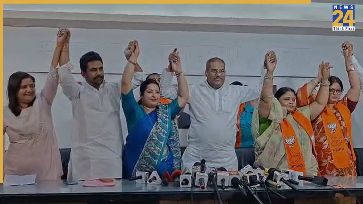 बिहार में प्रशांत किशोर की जनसुराज को बड़ा झटका, BJP में शामिल हुए कई दिग्गज नेता