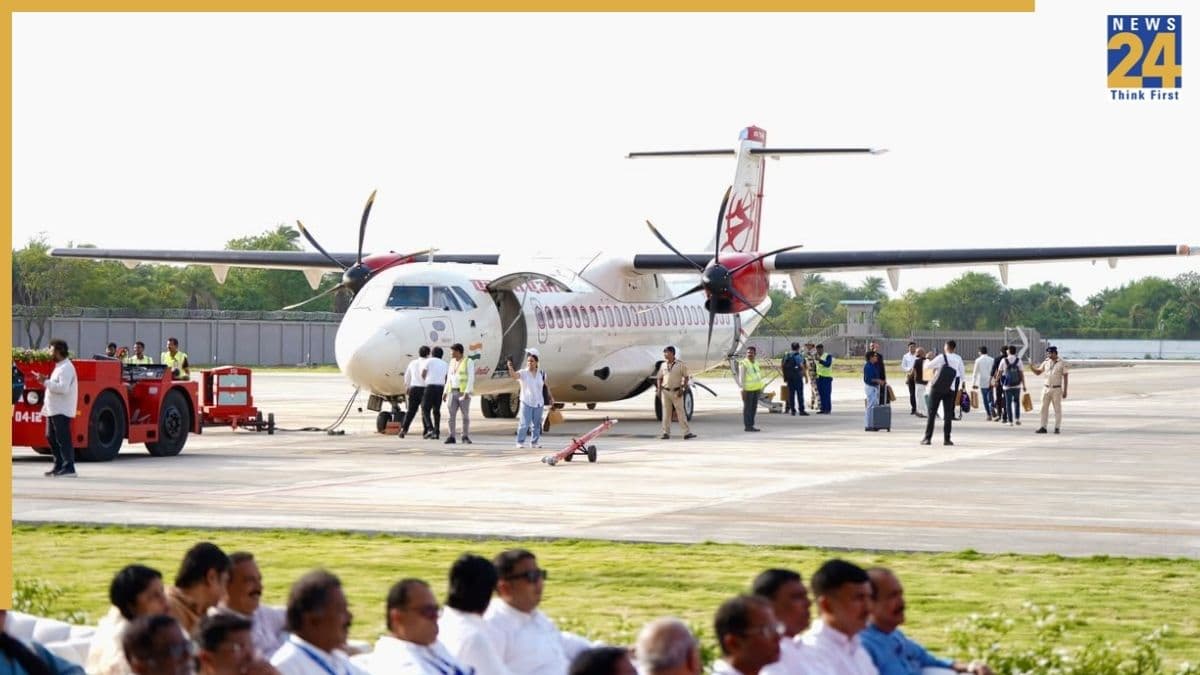 भारत के इस केंद्र शासित प्रदेश से पहली बार उड़ी कॉमर्शियल फ्लाइट, दिल्ली से हुई डायरेक्ट एयर कनेक्टिविटी