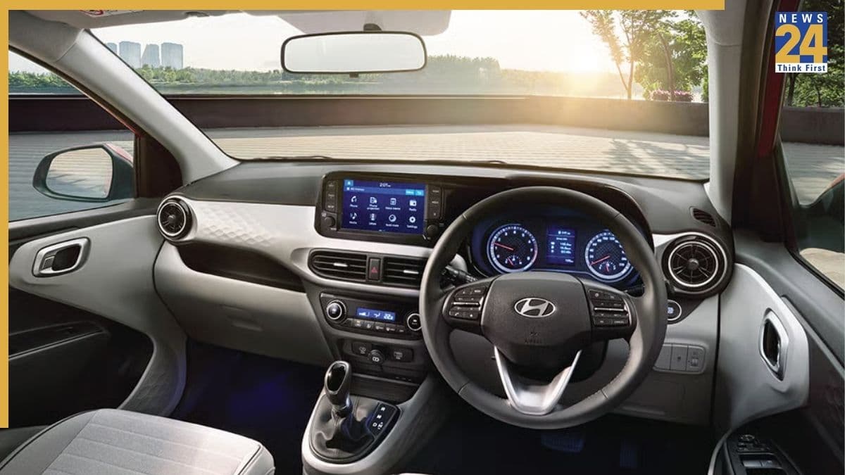 Hyundai ने ग्राहकों को दिया बड़ा तोहफा! ₹5.60 लाख वाली इस कार पर मिल रही हजारों की बंपर छूट