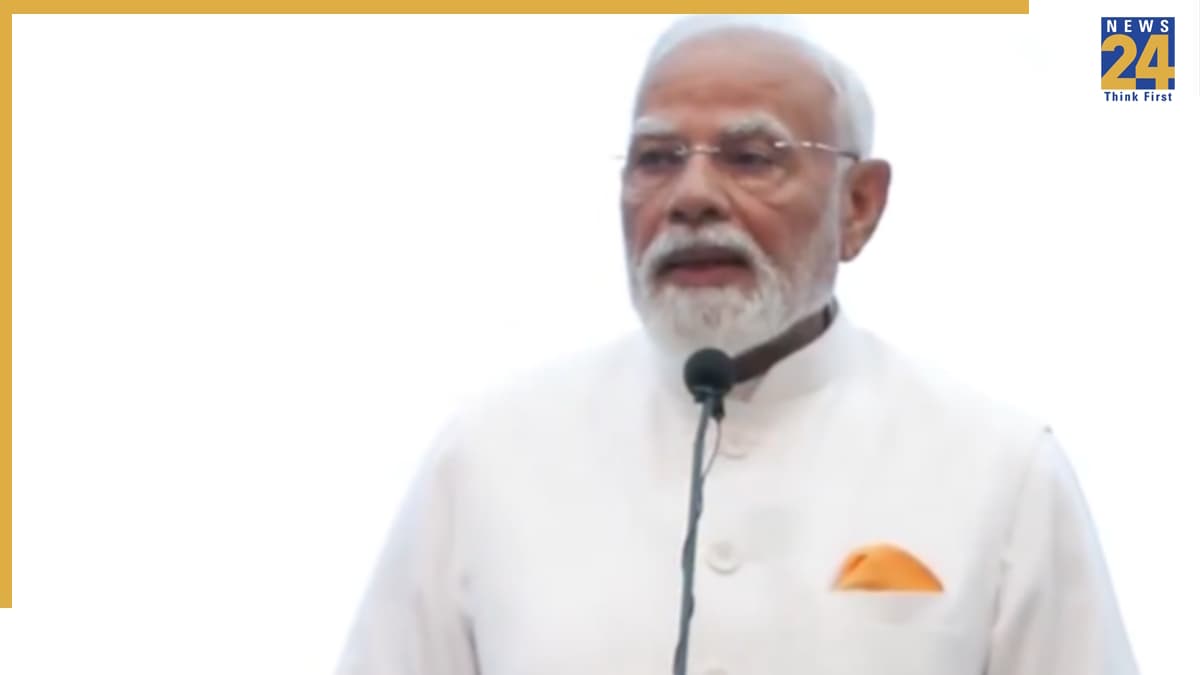 'हमारा संबंध रामायण-महाभारत की विरासत', PM मोदी ने इंडोनेशिया की संसद को किया संबोधित, जानिए बड़ी बातें