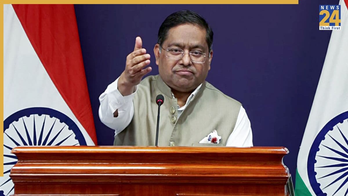 'हिंसा छिपाने की कोशिश...', PoK में चुनाव को लेकर पाकिस्तान पर भारत का निशाना