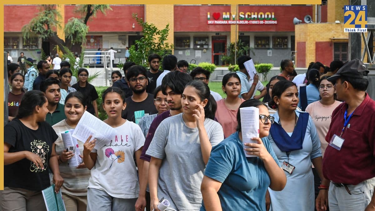 CBSE 10th Second Board Result 2026: सीबीएसई ने जारी किया 10वीं सेकंड बोर्ड एग्जाम का रिजल्ट; ऐसे करें चेक