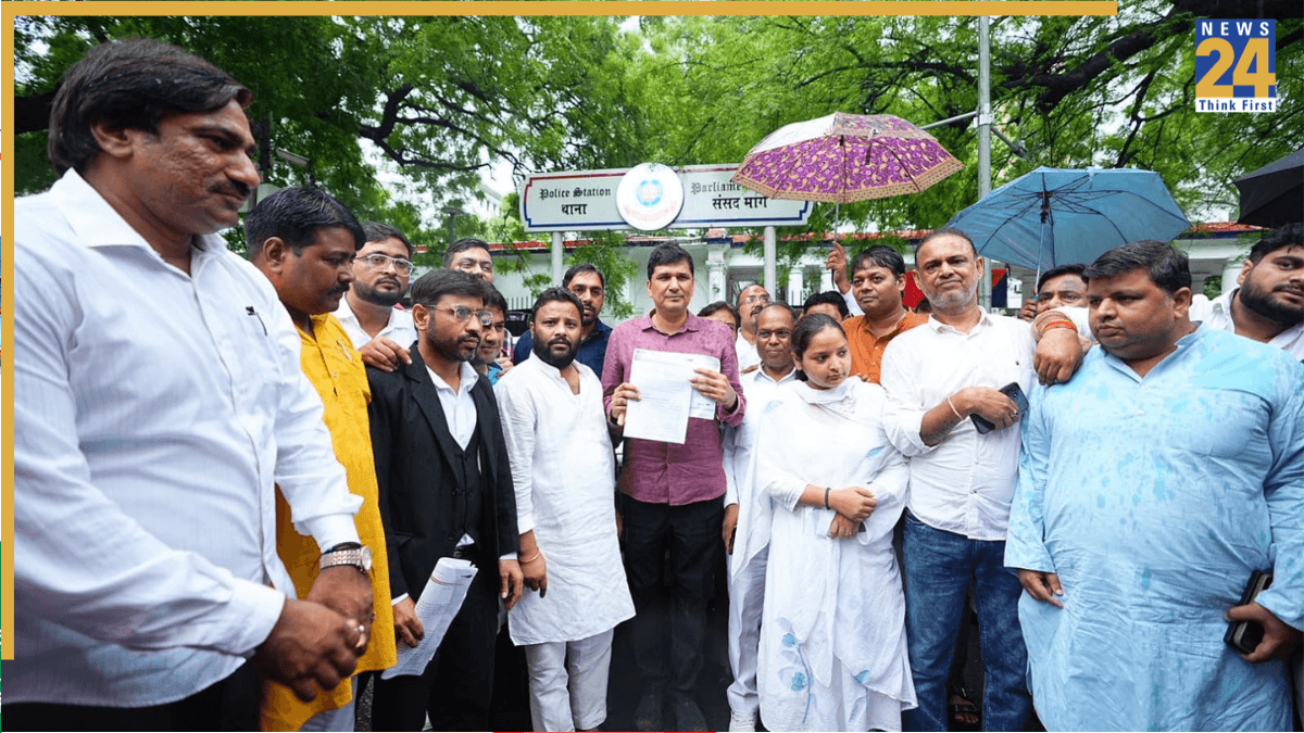 जंतर मंतर के प्रदर्शन से घर लौट रहे दो बच्चों के साथ मारपीट करने वाले सत्यम पंडित को गिरफ्तार करे पुलिस- सौरभ भारद्वाज