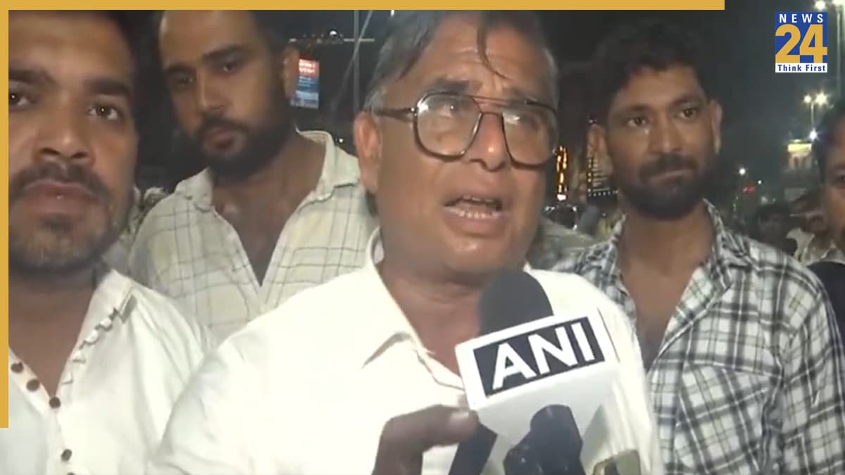 मूंग खरीद पर सरकार के ऑफर के बाद धरने पर अड़े MP के किसान, जानें बैठक में क्या-क्या हुए फैसले?