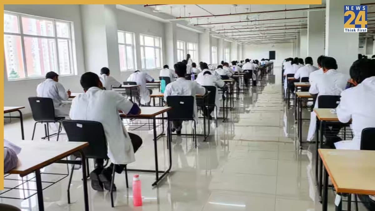 'एक ही दिन में तीन बार बदला स्कोर…', NEET कैंडिडेट का बड़ा आरोप, कोर्ट तक पहुंचा मामला