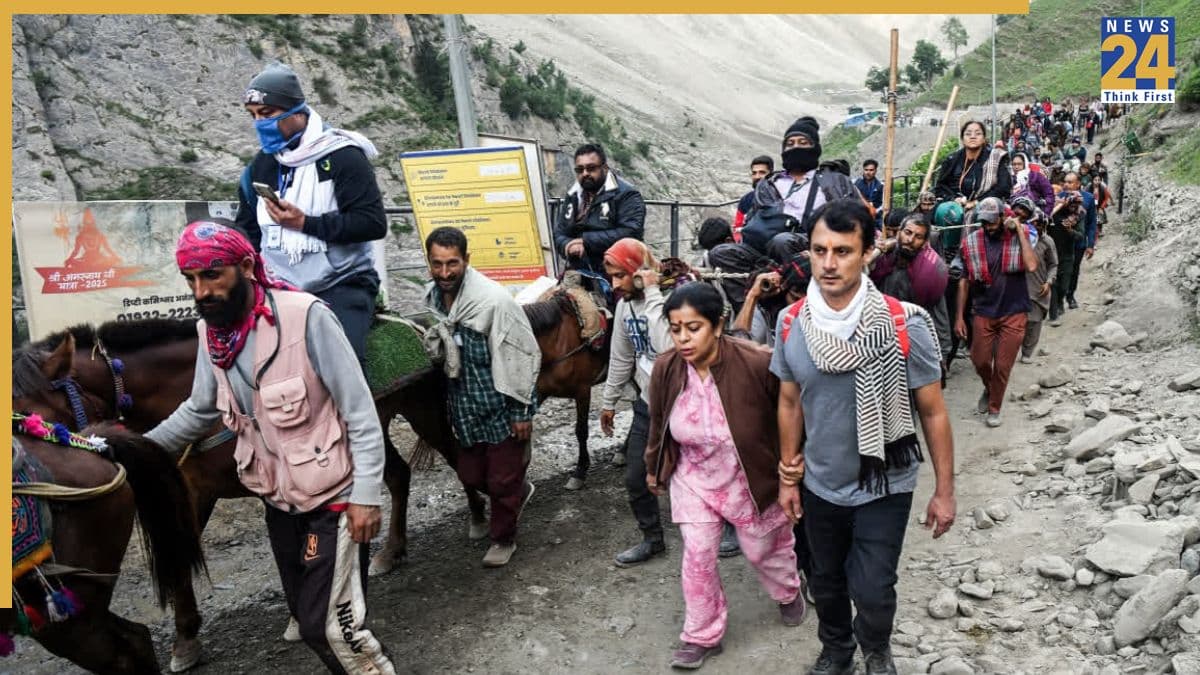Amarnath Yatra 2026: अमरनाथ यात्रा का प्लान कर रहे हैं? इन खूबसूरत जगहों पर जरूर जाएं, यादगार बनेगा सफर