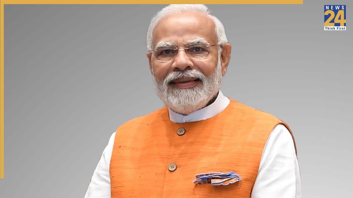 PM SVANidhi Scheme: रेहड़ी-पटरी वालों की लॉटरी! बिना गारंटी 50 हजार के लोन के साथ मिलेगा यह खास क्रेडिट कार्ड, 50 दिन तक नहीं लगेगा कोई ब्याज