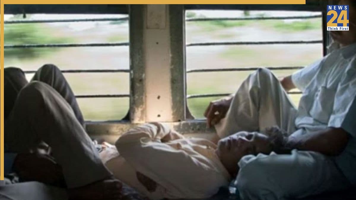 RAC Ticket Rules: जब RAC में आधी सीट मिलती है, तो रेलवे पूरा किराया क्यों वसूलता है? जानिए वजह