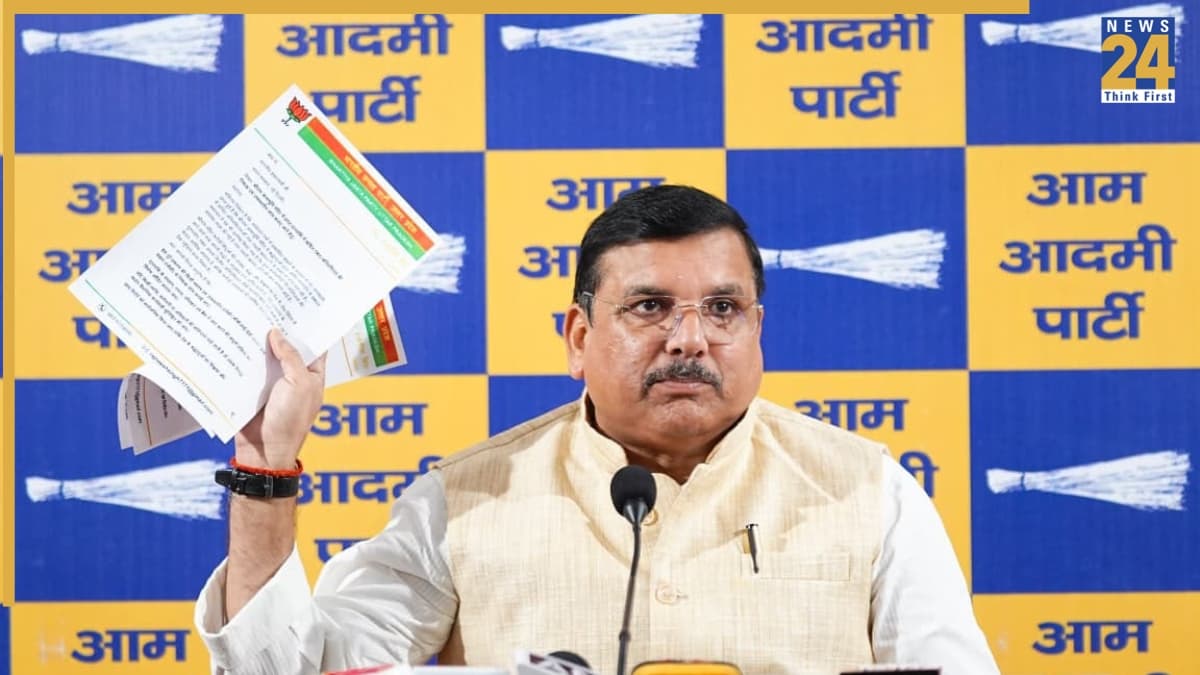 मैं जांच में शामिल होने को तैयार, अपने साथ उन्हें भी लेकर जाऊंगा, जो दान में दिए पदुकाएं, हार, राम चरित मानस चोरी का आरोप लगा रहे: संजय सिंह