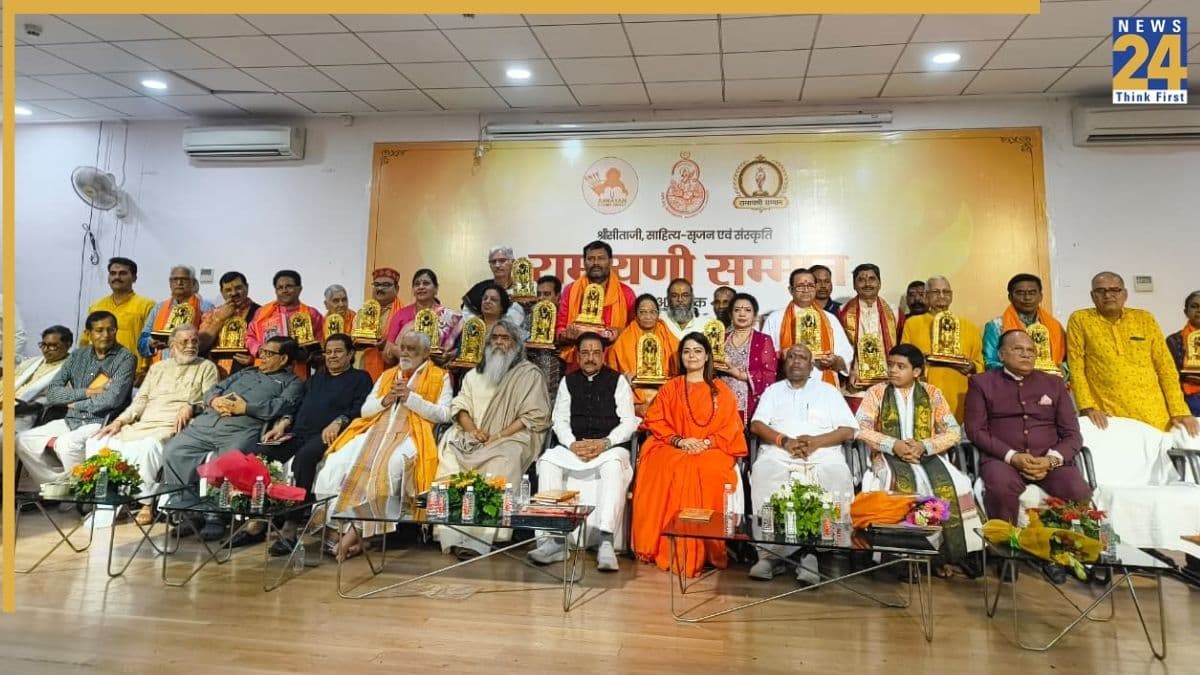BHU में 28 विभूतियों को मिला ‘रामायणी सम्मान’, लिस्ट में अनूप जलोटा और अनुराधा पौडवाल भी शामिल