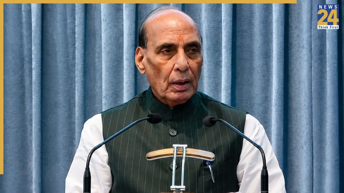 आर्म्ड फोर्सेज और सिविल अधिकारियों के बीच तालमेल क्यों है जरूरी? राजनाथ सिंह ने बताई बड़ी वजह