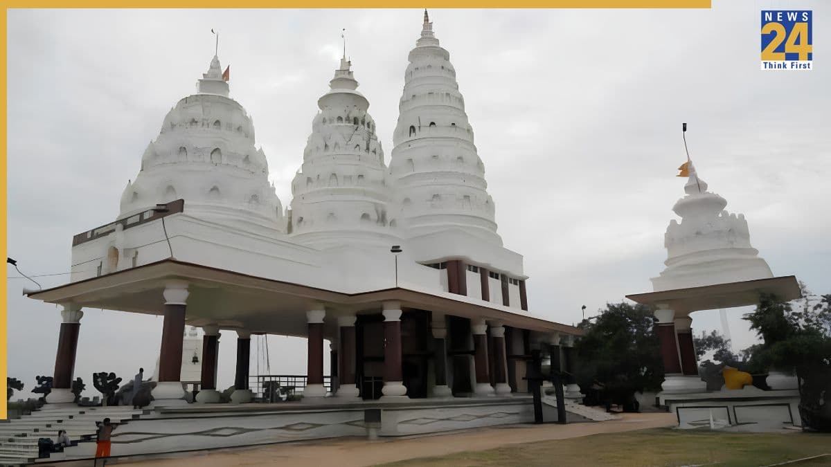 Lakhisarai Ashok Dham Mandir: क्या है लखीसराय के अशोक धाम मंदिर की मान्यता? किस भगवान की होती है पूजा